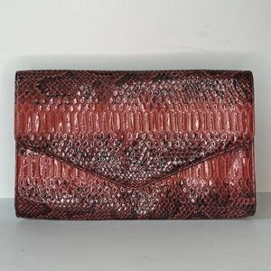 Faux Animal Print Snakeskin Clutch